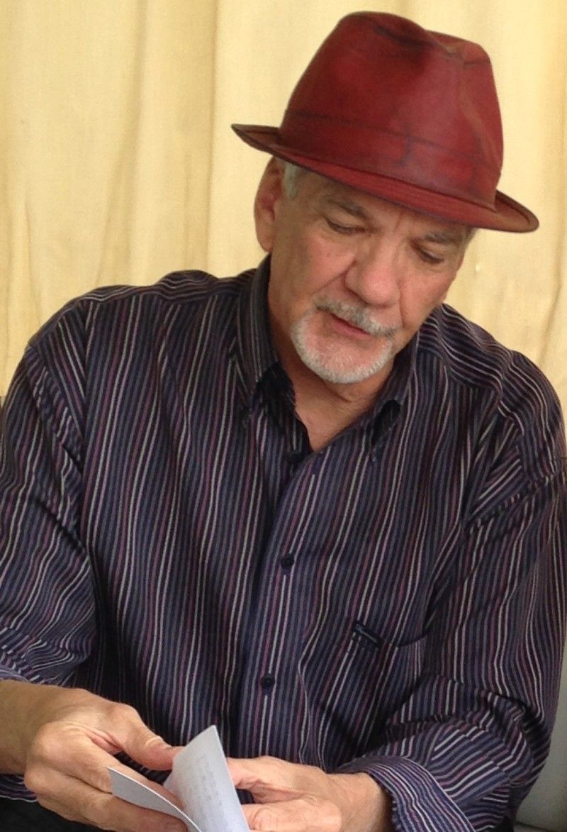 MrR Red Hat